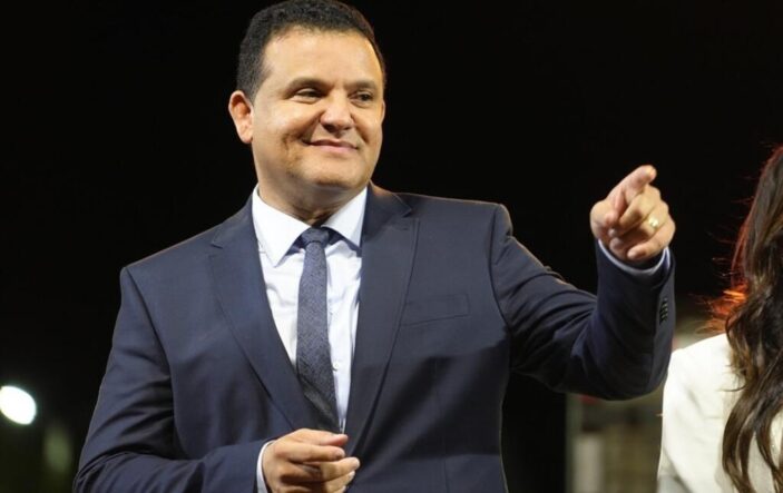 PREFEITO HÉLIO NOMEIA MAIS SERVIDORES EM CARGOS COMISSIONADOS PARA COMPOR O GOVERNO