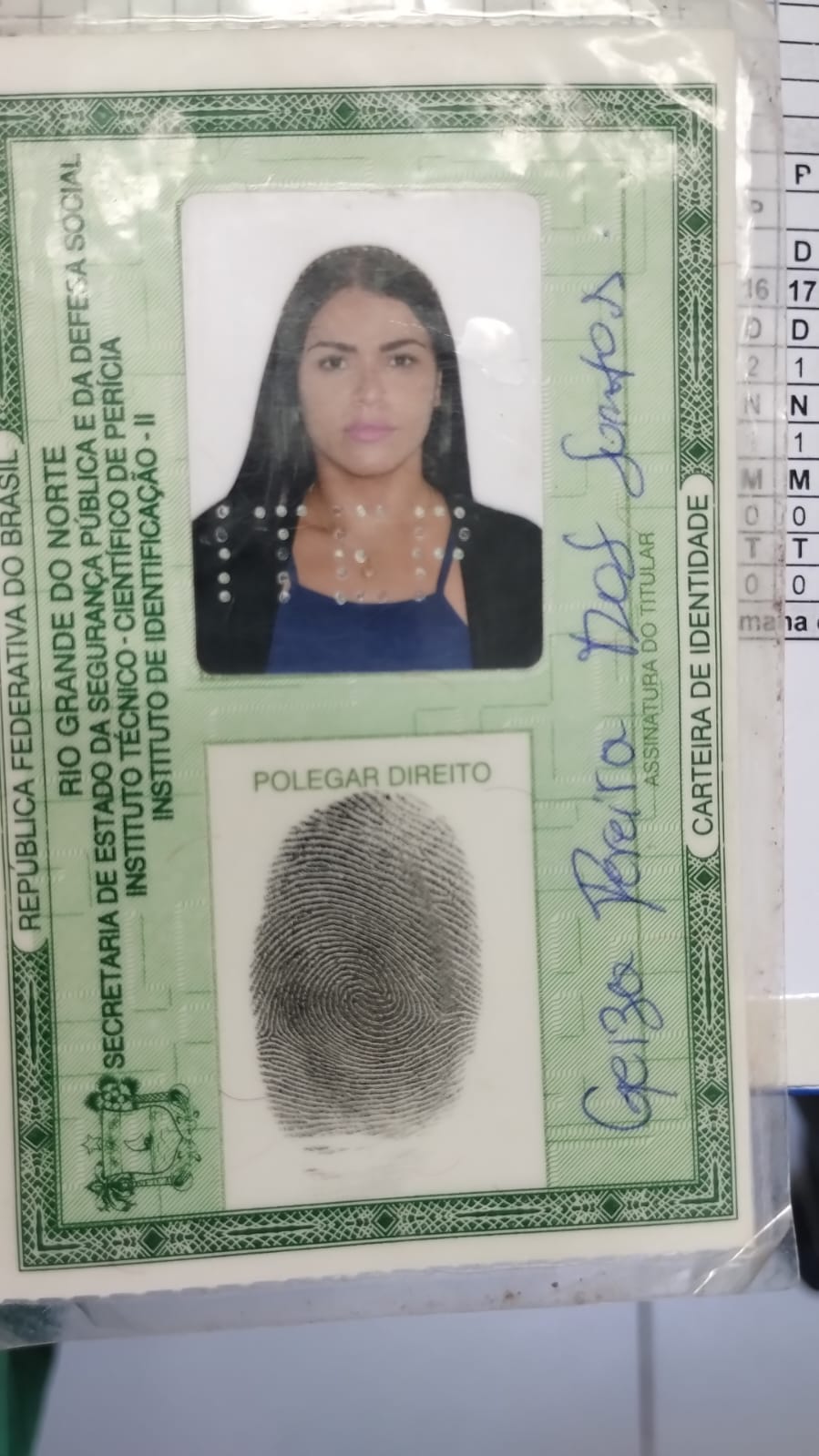 Utilidade pública: Pessoal eu tô postando a foto dessa jovem